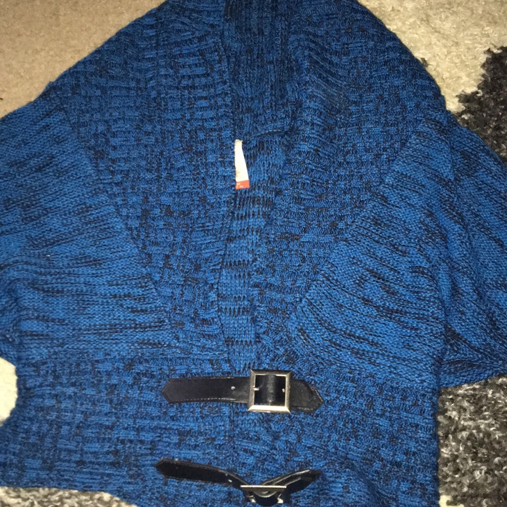 Blue cardigan w/ leather belt
